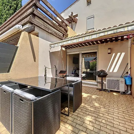 T1 Très Fonctionnel Résidence Tennis Village Piscine, Ping Pong, Citypark, Boulodrome * Agde