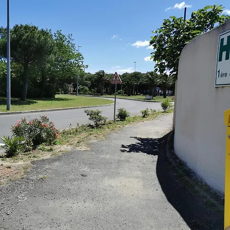 Apartmán T1 Tres Fonctionnel Tennis Village Piscine, Ping Pong, Citypark, Boulodrome Agde